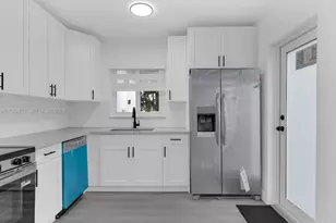 250 NW 45th St, Miami, FL 33127 - Photo 11