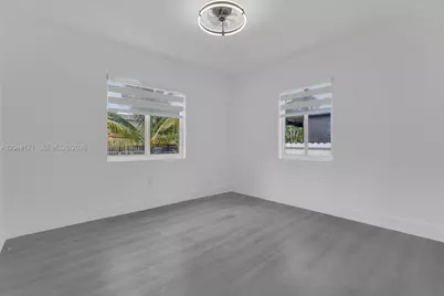 250 NW 45 St, Miami, FL 33127 - Photo 25
