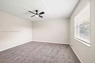 1542 N Lawnwood Cir, Fort Pierce, FL 34950 - Photo 21