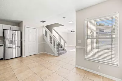 1542 N Lawnwood Cir #37D, Fort Pierce, FL 34950 - Photo 7