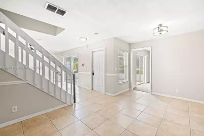 1542 N Lawnwood Cir #37D, Fort Pierce, FL 34950 - Photo 9