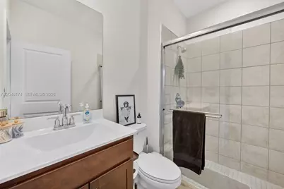 826 SE 17th St, Homestead, FL 33034 - Photo 15
