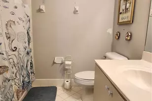 1301 SE 28th Ln, Homestead, FL 33035 - Photo 5