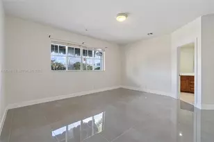 1772 NE 9th St, Fort Lauderdale, FL 33304 - Photo 11