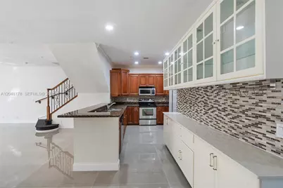 1772 NE 9th St #7, Fort Lauderdale, FL 33304 - Photo 5