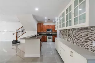 1772 NE 9th St, Fort Lauderdale, FL 33304 - Photo 5