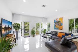 2931 SW 38th Ct, Miami, FL 33134 - Photo 15