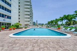 401 Golden Isles Dr, Hallandale Beach, FL 33009 - Photo 17