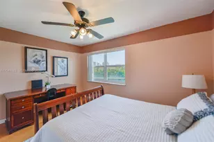 401 Golden Isles Dr, Hallandale Beach, FL 33009 - Photo 31