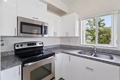 2782 SW 33rd Ave #2782, Miami, FL 33133 - Photo 17