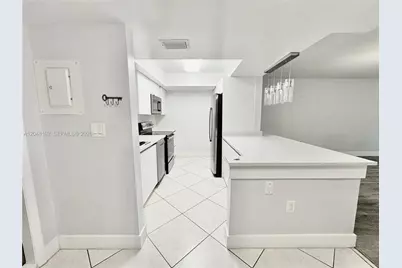 8600 NW 34th Pl #B102, Sunrise, FL 33351 - Photo 3