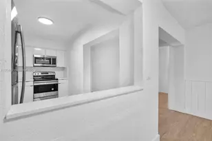 7022 SW 19th Ct, North Lauderdale, FL 33068 - Photo 13