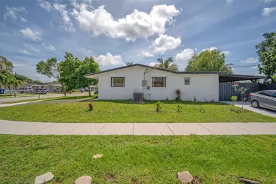 7022 SW 19th Ct, North Lauderdale, FL 33068 - Photo 35