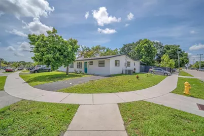 7022 SW 19th Ct, North Lauderdale, FL 33068 - Photo 29