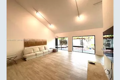 3074 Aviation Ave #1, Miami, FL 33133 - Photo 3