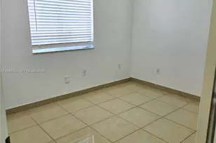 7789 W 34th Ln, Hialeah, FL 33018 - Photo 13