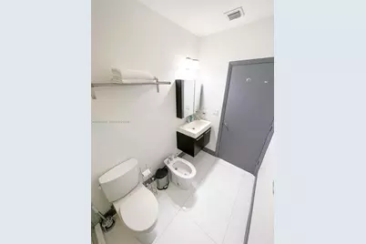 [Address not provided], North Miami, FL 33181 - Photo 21