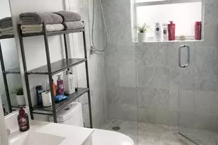 810 7th St, Miami Beach, FL 33139 - Photo 5