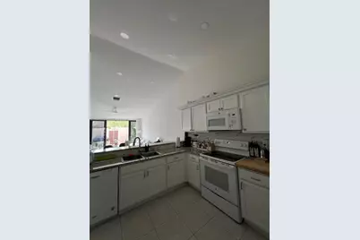1269 NW 123rd Ave #1269, Pembroke Pines, FL 33026 - Photo 3