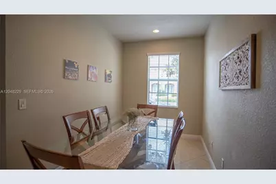 5808 Hampton Hills Blvd, Tamarac, FL 33321 - Photo 9