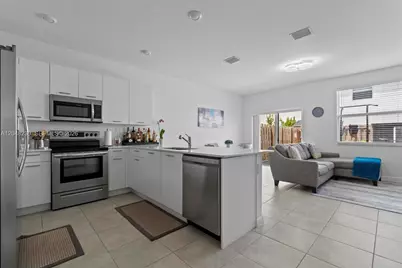 12204 NW 23rd Ct, Miami, FL 33167 - Photo 9