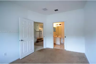 6041 SW 19 Pl, North Lauderdale, FL 33068 - Photo 11