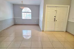 7789 W 34th Ln, Hialeah, FL 33018 - Photo 7