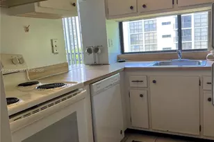 17011 N Bay Rd, Sunny Isles Beach, FL 33160 - Photo 13