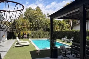 12125 NE 2nd Ave, North Miami, FL 33161 - Photo 3