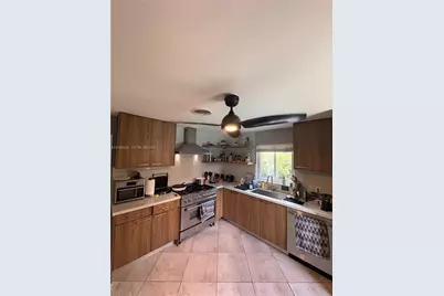 12125 NE 2nd Ave, North Miami, FL 33161 - Photo 21