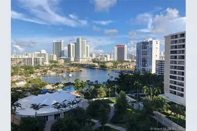 600 SE Three Islands Blvd #1018, Hallandale Beach, FL 33009 - Photo 11