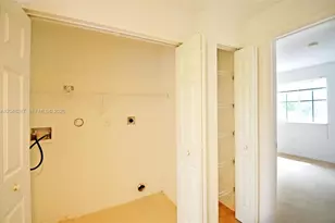 6059 SW 19th Ct, North Lauderdale, FL 33068 - Photo 11