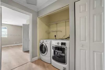 2929 SW 18th Terrace, Fort Lauderdale, FL 33315 - Photo 15
