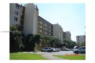 3001 W Rolling Hills Cir, Davie, FL 33328 - Photo 1