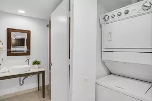 485 Brickell Ave, Miami, FL 33131 - Photo 5