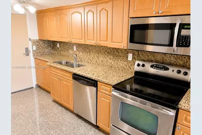 19201 Collins Ave #441, Sunny Isles Beach, FL 33160 - Photo 5