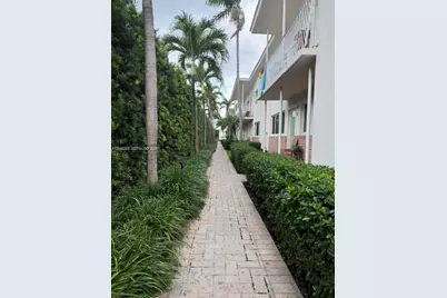 1140 Venetian Way #2C, Miami, FL 33139 - Photo 3