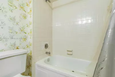 9856 Marina Blvd #1329, Boca Raton, FL 33428 - Photo 15