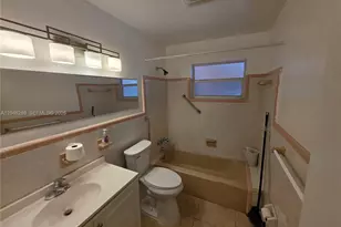 6130 Funston St, Hollywood, FL 33023 - Photo 27