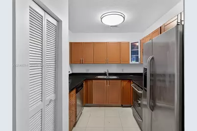 652 NE 63rd St #103, Miami, FL 33138 - Photo 5