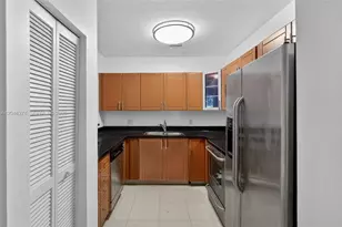 652 NE 63rd St, Miami, FL 33138 - Photo 5