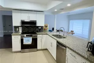 9170 NW 24th Pl, Sunrise, FL 33322 - Photo 13