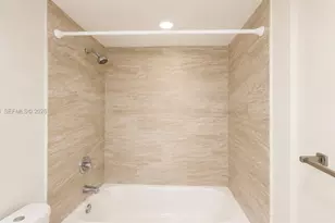 900 SW 8th St, Miami, FL 33130 - Photo 7