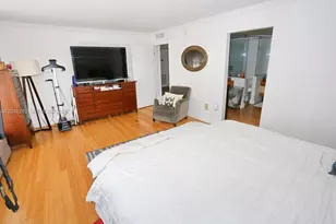 9660 W Bay Harbor Dr, Bay Harbor Islands, FL 33154 - Photo 33