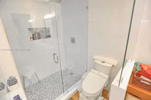 9660 W Bay Harbor Dr, Bay Harbor Islands, FL 33154 - Photo 35