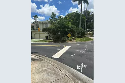 10386 NW 7th St, Coral Springs, FL 33071 - Photo 27