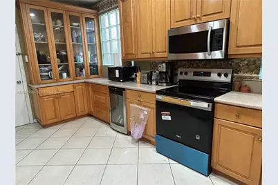10386 NW 7th St, Coral Springs, FL 33071 - Photo 7