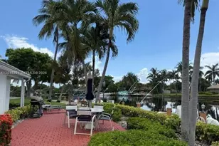 130 Cypress Club Dr, Pompano Beach, FL 33060 - Photo 53