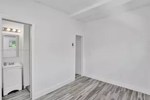 19260 NE 22nd Ave, North Miami Beach, FL 33180 - Photo 57