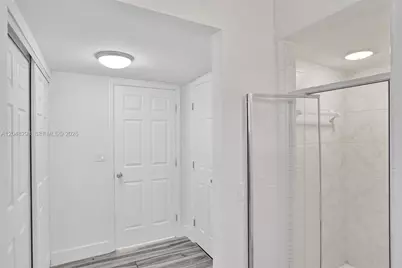 19260 NE 22nd Ave, North Miami Beach, FL 33180 - Photo 23